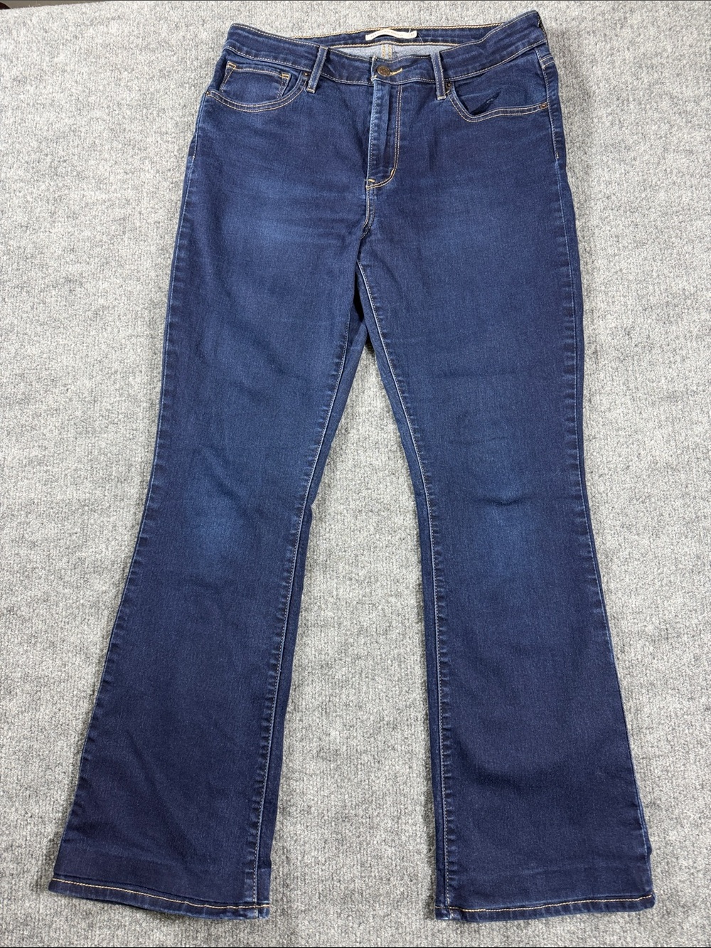 Levi's 725 High-Rise Bootcut Jeans.